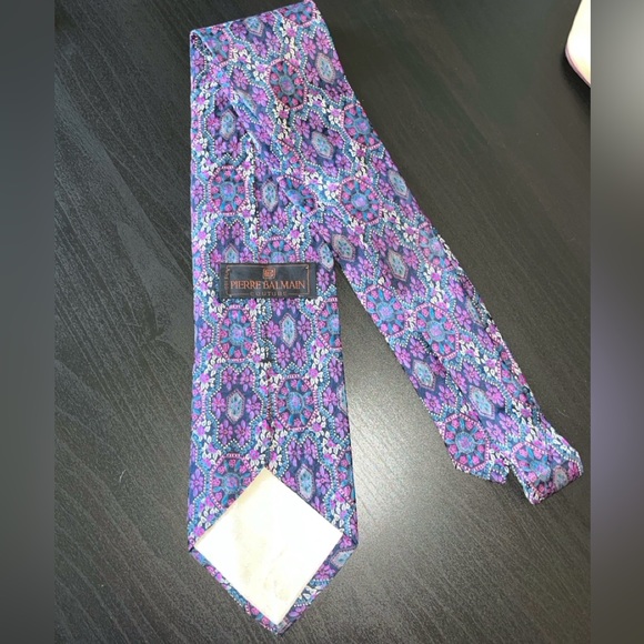 Pierre Balmain Couture 100% silk tie - Picture 3 of 5